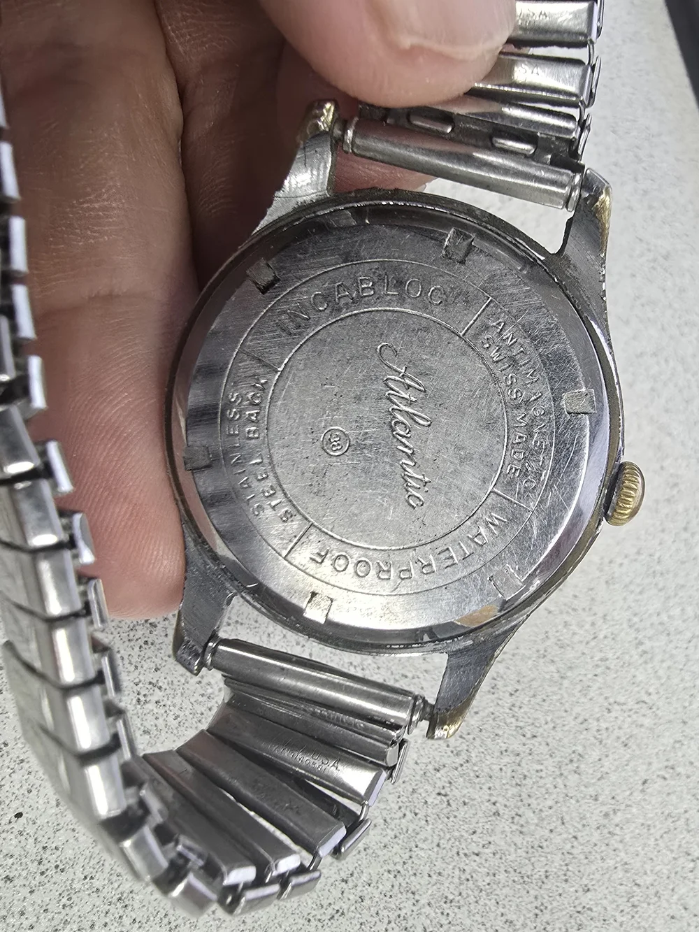 Vintage Atlantic Worldmaster 17 Jewels Swiss Made Mechanical Watch Antimagnetic